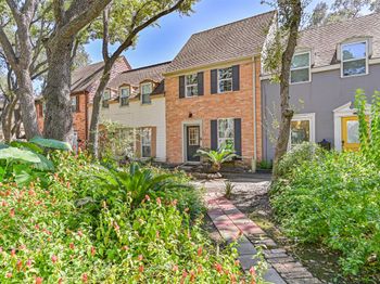 5215 Arboles Drive