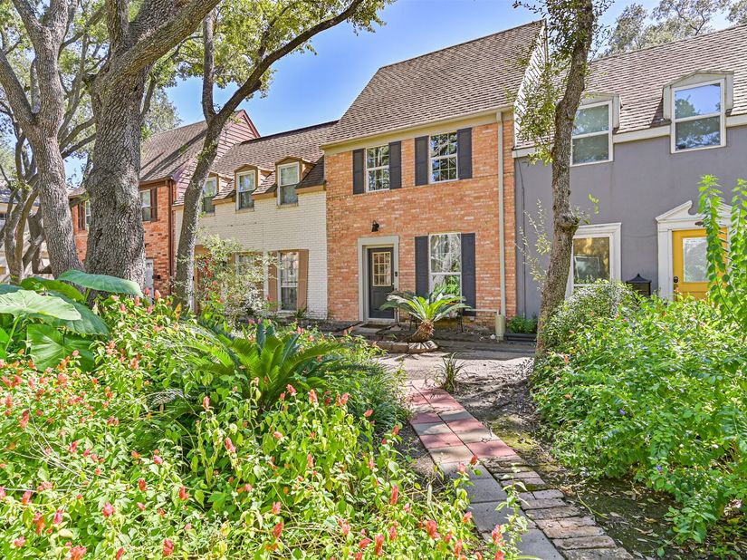 5215 Arboles Drive C, Houston TX 77035