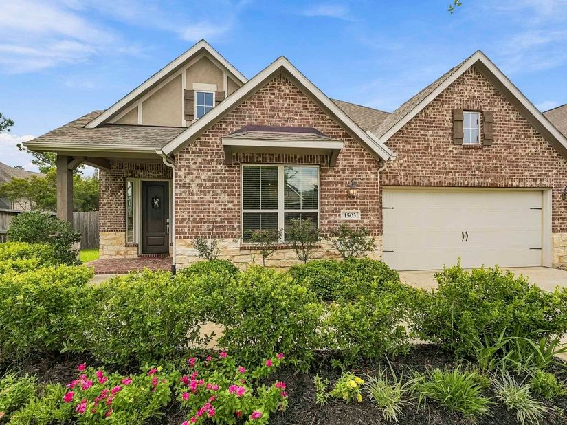1503 Graystone Hills Drive, Conroe TX 77304
