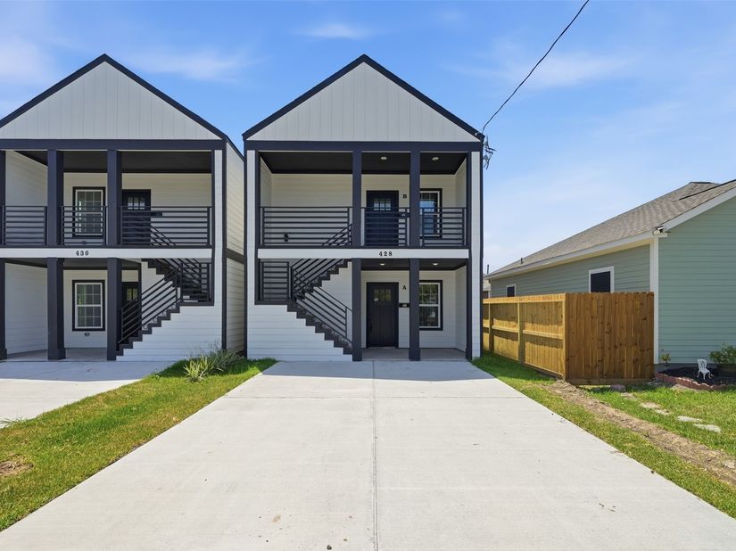 428 Rhode Island Street, Houston TX 77029