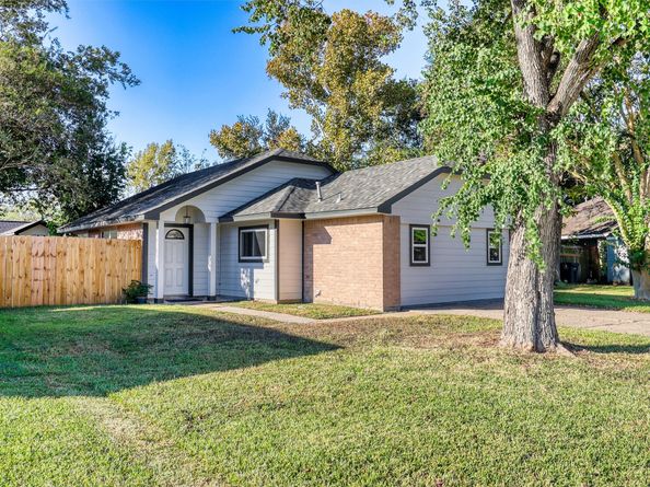 10943 Spanish Grant Drive, Sugar Land TX 77498