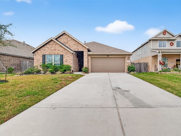 19168 Pinewood Grove Trail, New Caney TX 77357