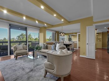 49 Briar Hollow Lane