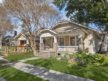 1103 W Cottage Street