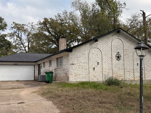 24710 Hunters Hollow Drive, Spring TX 77380