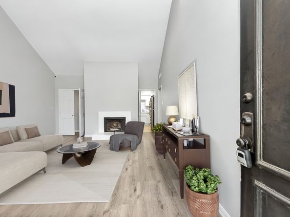 2100 Tanglewilde Street 312, Houston TX 77063