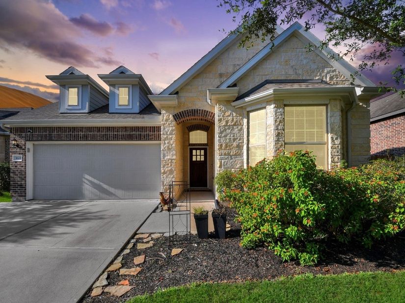 1622 Mahan Drive, Richmond TX 77406
