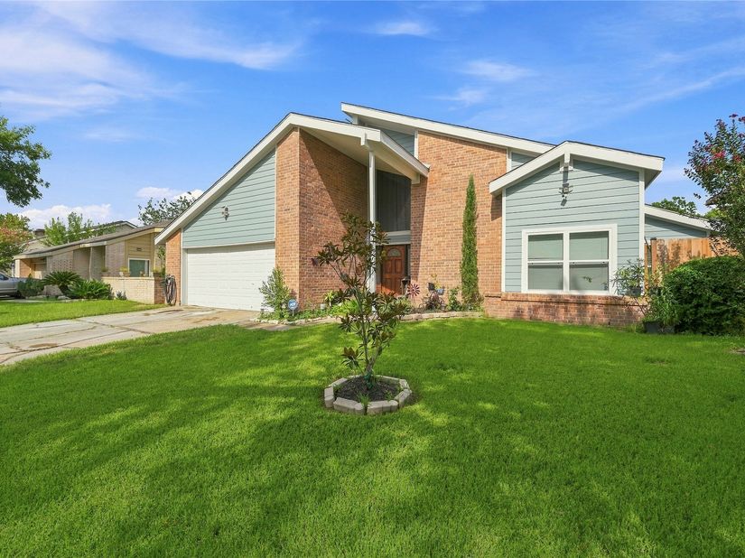 12331 Silo Lane, Houston TX 77071