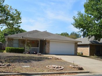 7412 Crepe Myrtle DR