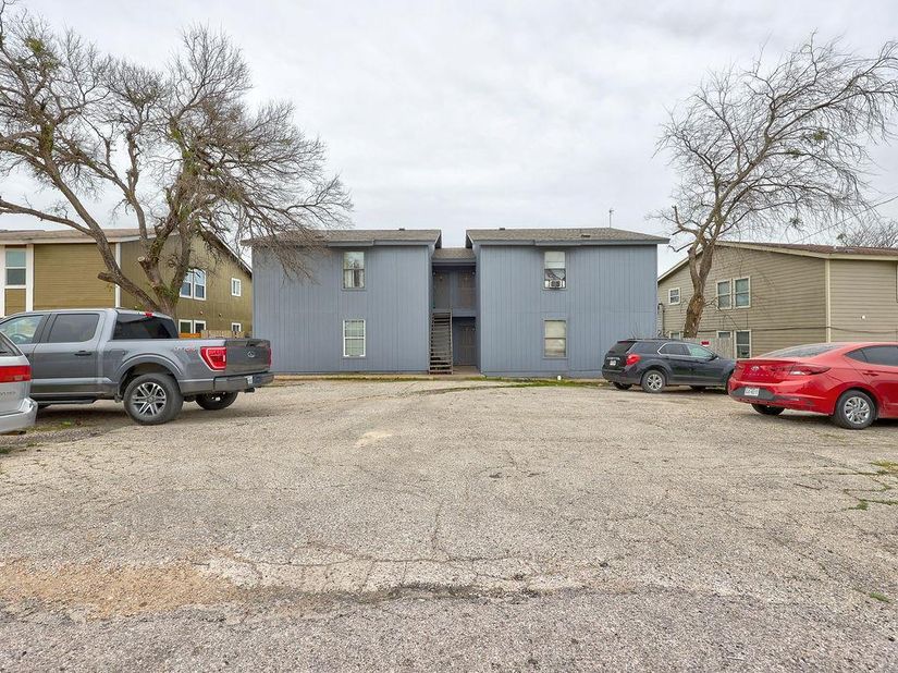 8307 Garcreek CIR, Austin TX 78724