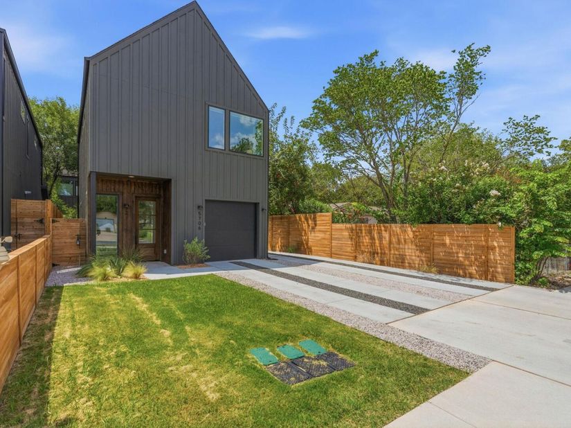 5706 Nancy DR 2, Austin TX 78745