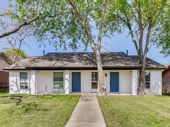 312 W William Cannon DR