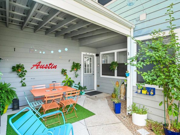 2001 Parker LN S 107, Austin TX 78741