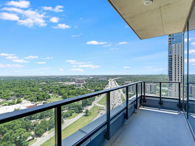 84 East Ave 2506, Austin TX 78701