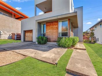 5325 Sendero Hills PKWY