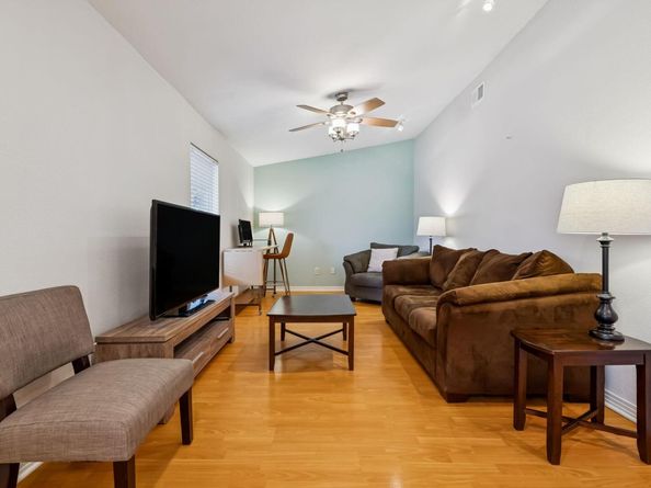 2021 Bluebonnet LN 210, Austin TX 78704