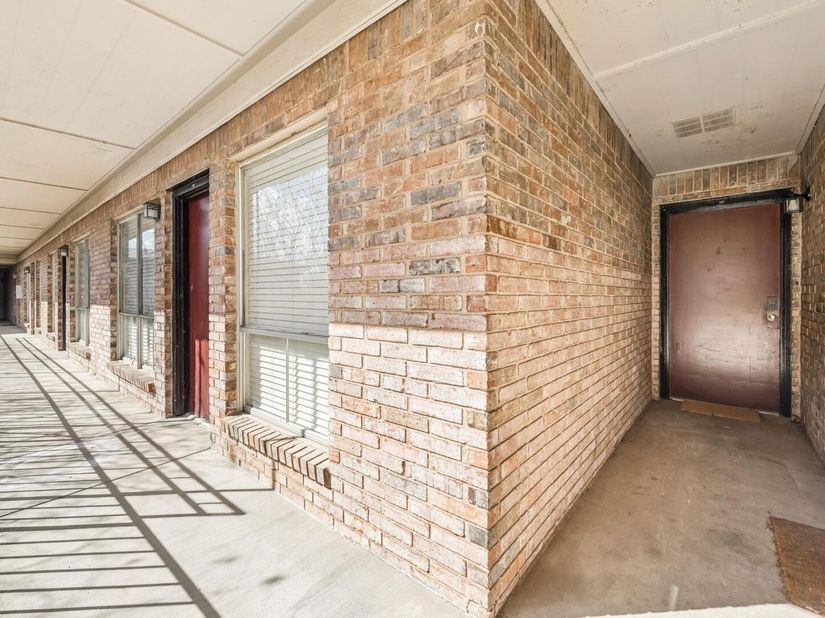 2207 Leon ST 307, Austin TX 78705