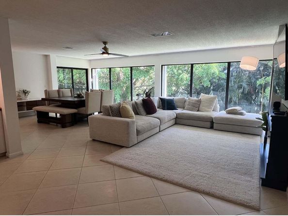 1639 Embassy Drive, West Palm Beach FL 33401