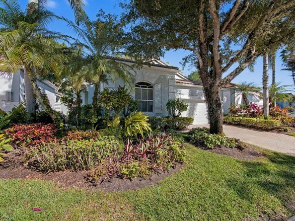 207 Sunset Bay Court, Palm Beach Gardens FL 33418