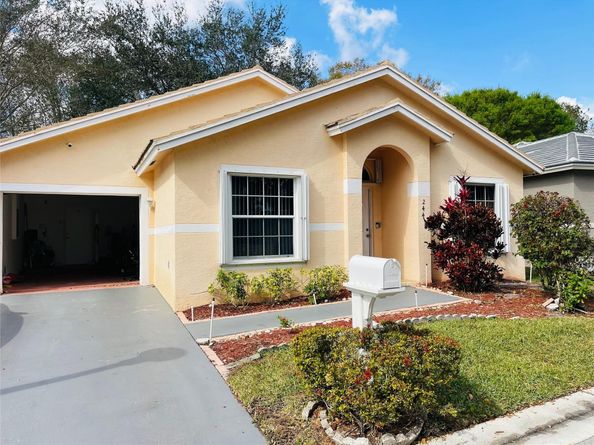 244 Caribe Court, Greenacres FL 33413