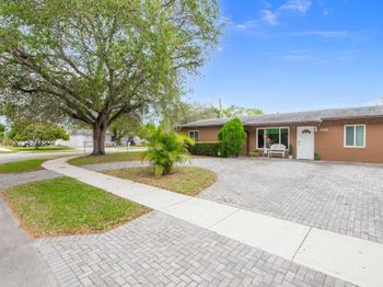 6500 SW 16th Court