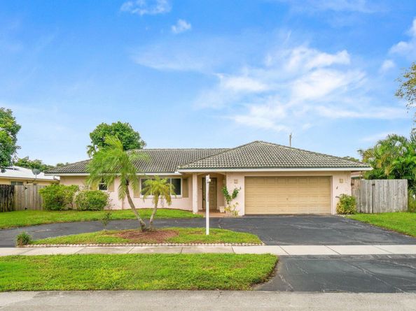 921 SW 11th Terrace, Boca Raton FL 33486