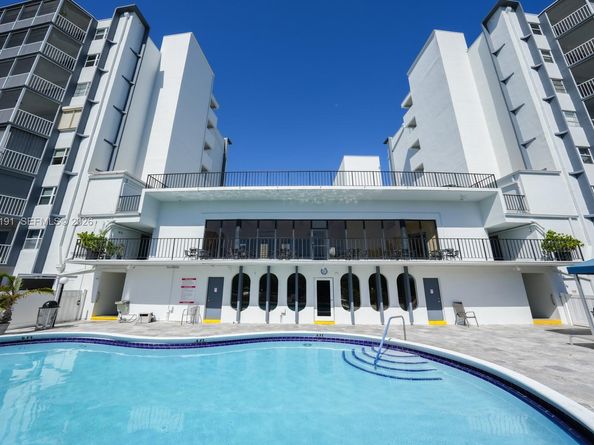 200 Diplomat Parkway 827, Hallandale Beach FL 33009