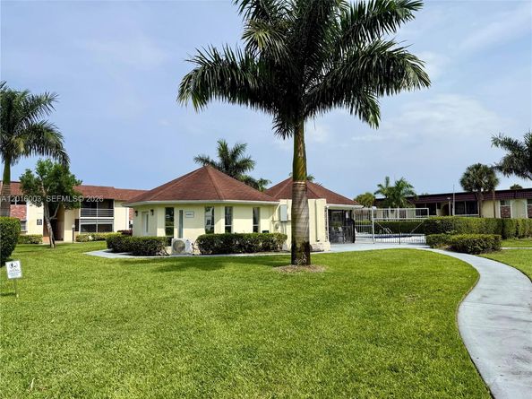 22805 SW 66th Avenue 208, Boca Raton FL 33428