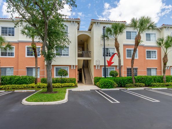 9873 Baywinds Drive 5107, West Palm Beach FL 33411