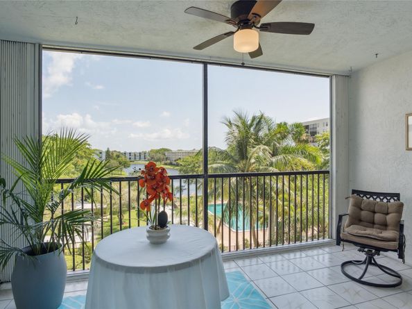 2205 S Cypress Bend Dr 501, Pompano Beach FL 33069