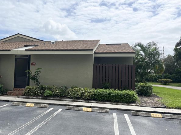 172 Meadows Drive, Boynton Beach FL 33436