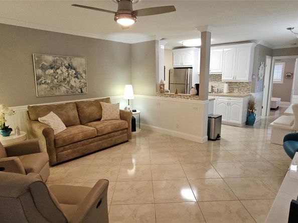 900 Atlantic Shores Blvd 111, Hallandale Beach FL 33009