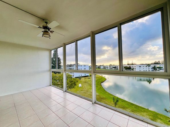 461 Wellington J, West Palm Beach FL 33417