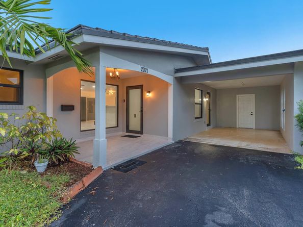 2021 NE 59th Pl, Fort Lauderdale FL 33308