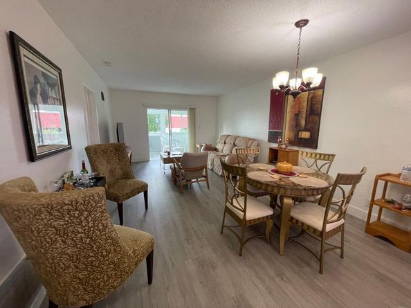 1117 Lake Terrace F207, Boynton Beach FL 33426