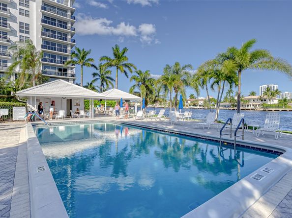 6371 Bay Club Dr 4, Fort Lauderdale FL 33308