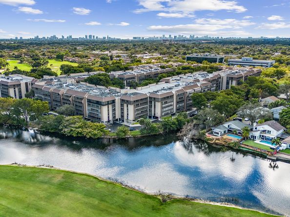 2802 N 46th Avenue B513, Hollywood FL 33021