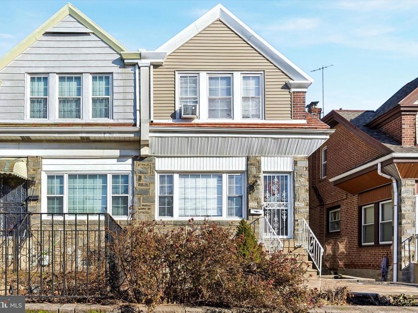 123 High Street, Sharon Hill PA 19079