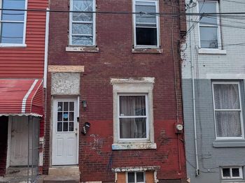 2865 N Leithgow Street