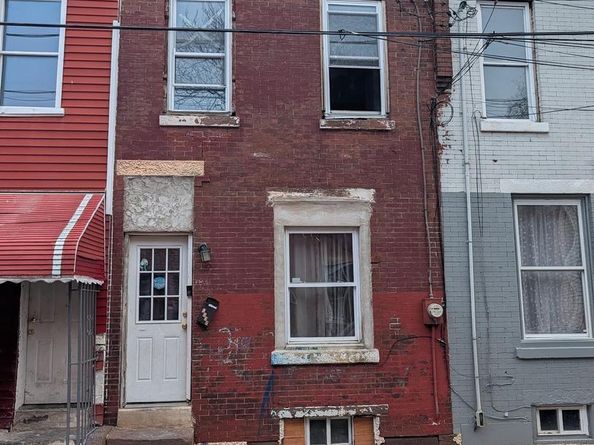 2865 N Leithgow Street, Philadelphia PA 19133