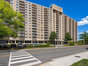 1225 Martha Custis Drive