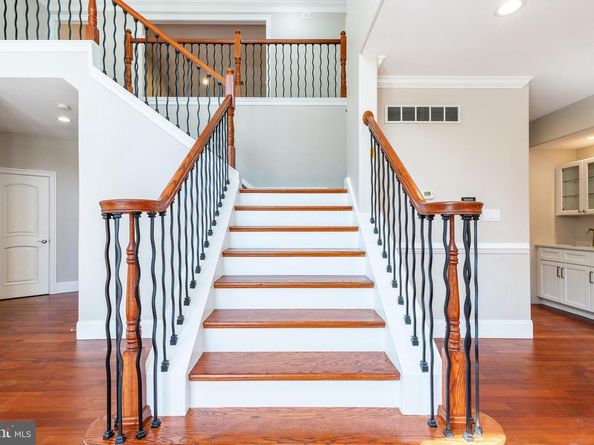 1060 Welsh Road, Philadelphia PA 19115