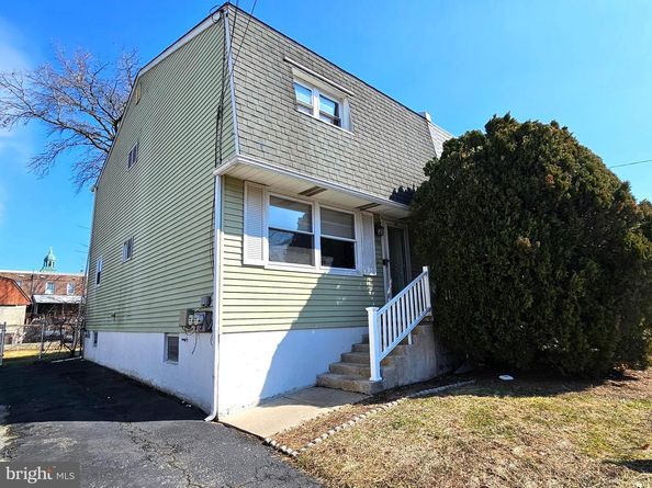 531 Pershing Avenue, Darby PA 19023