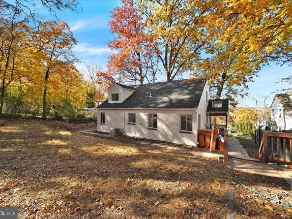 1135 Grovania Avenue, Abington PA 19001