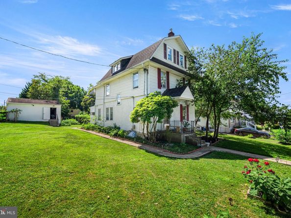 4400 School Lane, Drexel Hill PA 19026