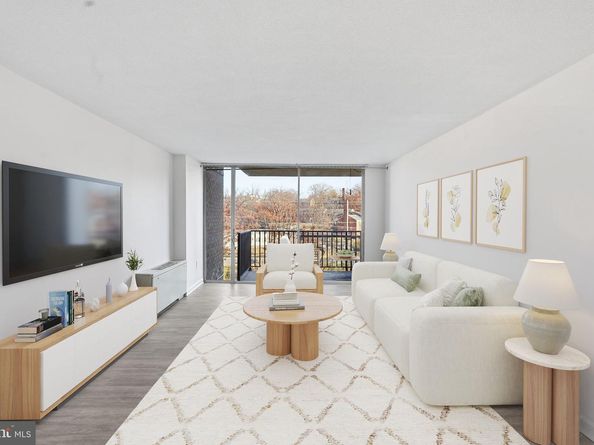 4600 S Four Mile Run Drive 613, Arlington VA 22204