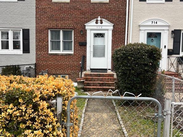 712 S Payne Street, Alexandria VA 22314