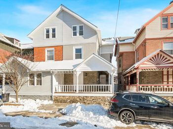 240 W Earlham Terrace