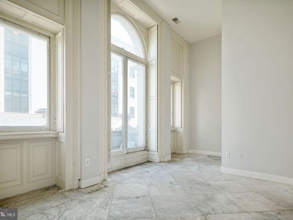 1001 Chestnut Street 305E, Philadelphia PA 19107