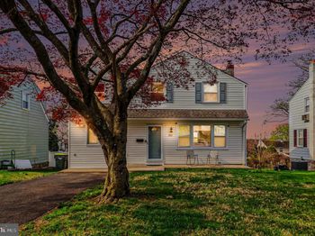 312 Woodlawn Avenue